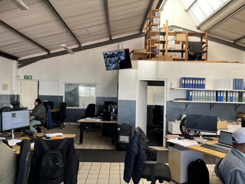 To Let Commercial Property for Rent in Montague Gardens Western Cape